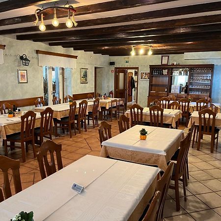 Razman Wine Rooms Gračišče Exteriér fotografie