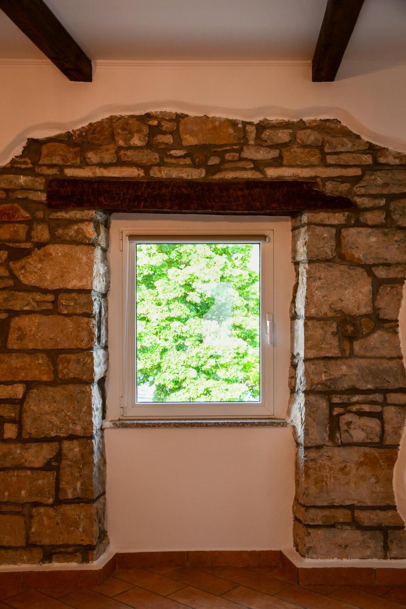Razman Wine Rooms Gračišče Exteriér fotografie