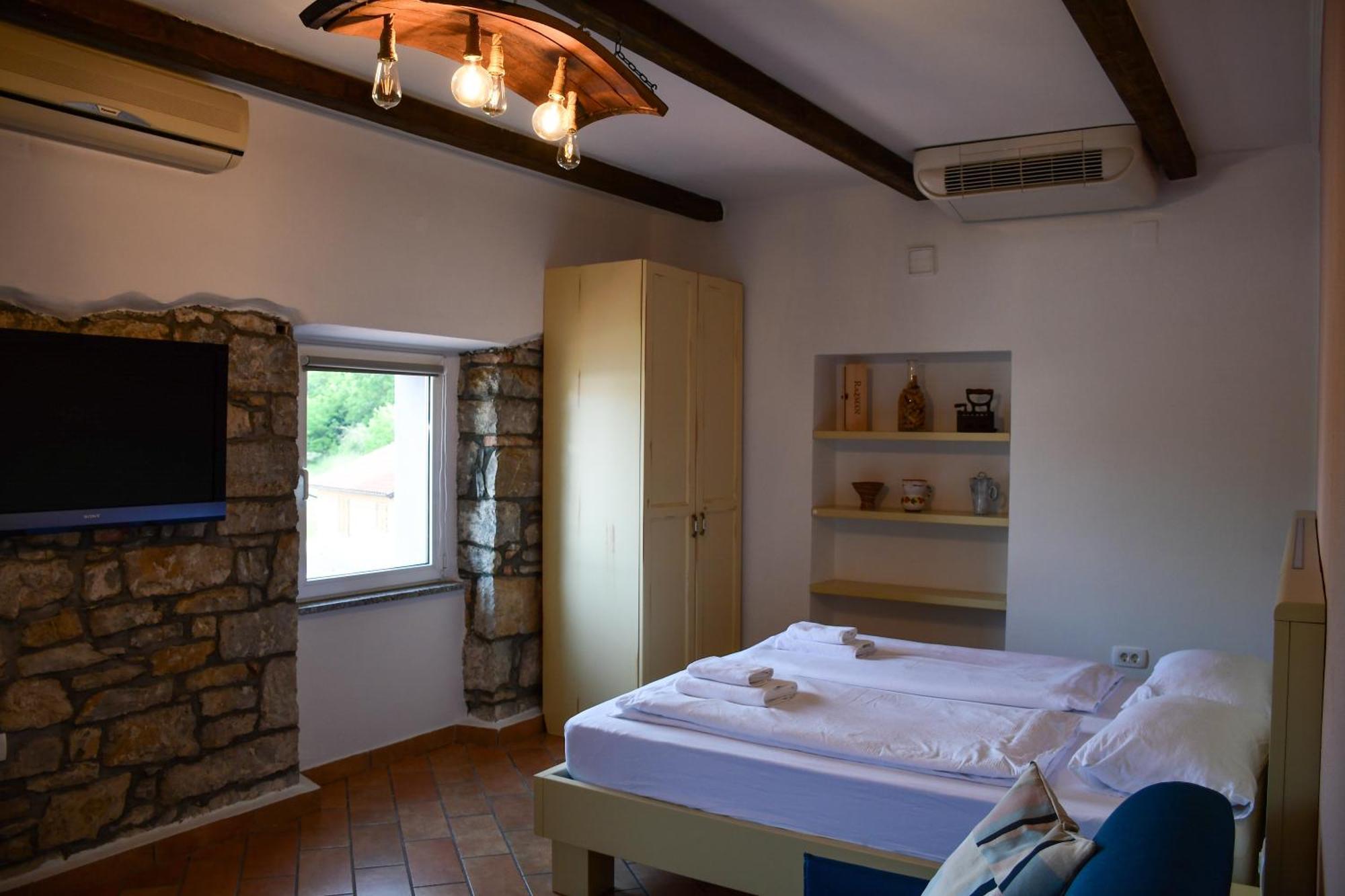 Razman Wine Rooms Gračišče Exteriér fotografie
